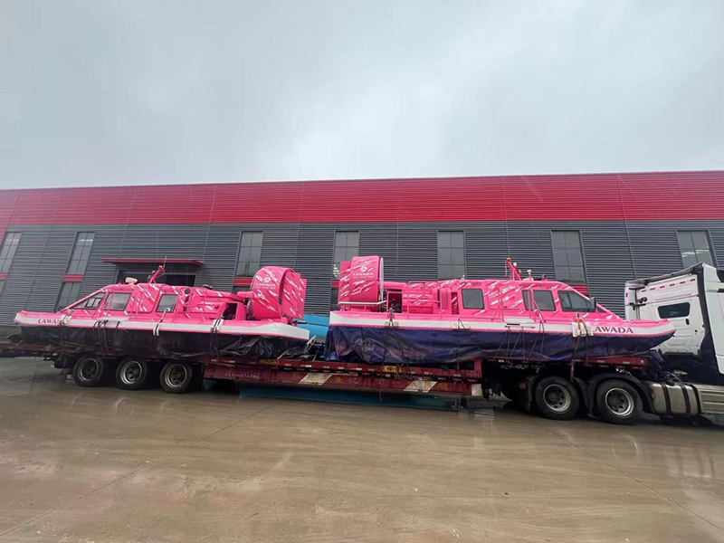 Lawada® دوه څو اړخیزه هورکرافټونه وړاندې کړي، چې د منظرې ساحې تجربه او عملیاتي موثریت لوړوي.